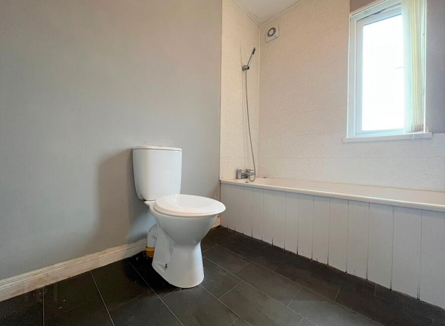 80 Ellis Street, Carrickfergus, BT38 8AZ