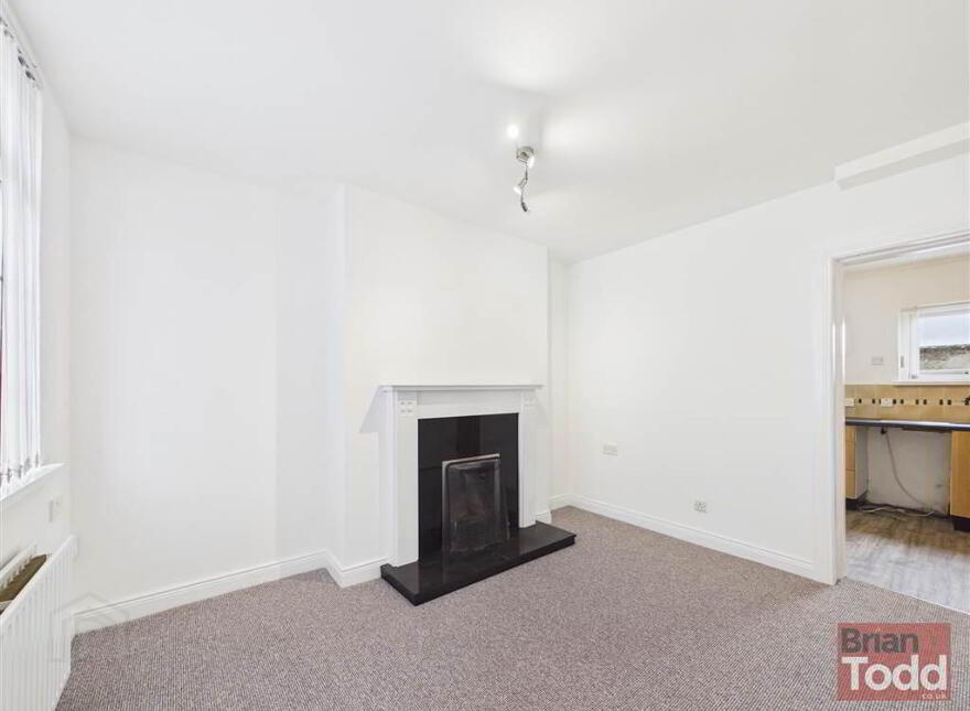 Bank Road, Larne, BT40 3AN
