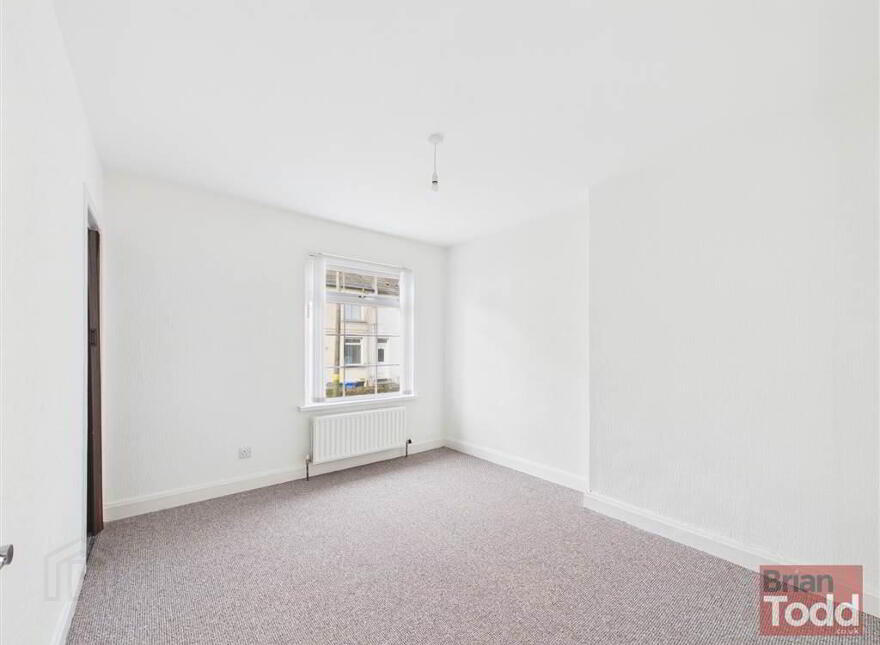 Bank Road, Larne, BT40 3AN