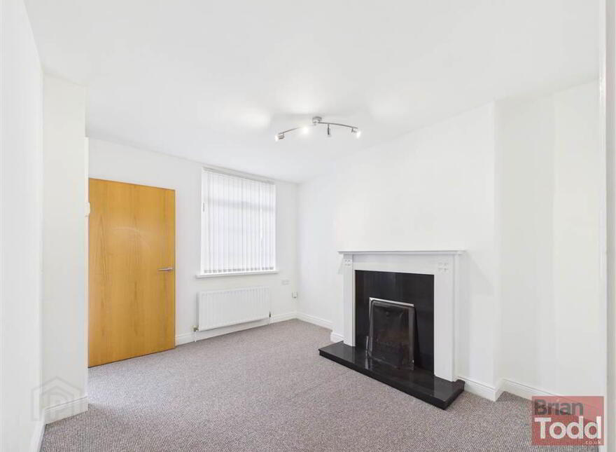 Bank Road, Larne, BT40 3AN