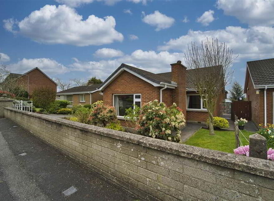 22 Adlon Park, Lisburn, BT28 2DZ