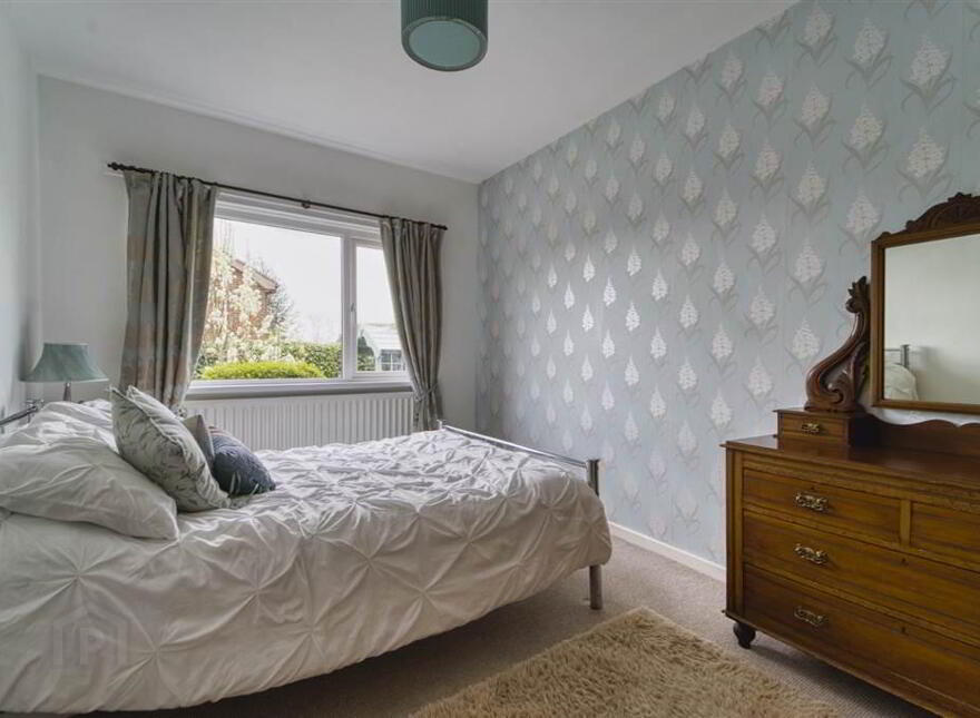22 Adlon Park, Lisburn, BT28 2DZ