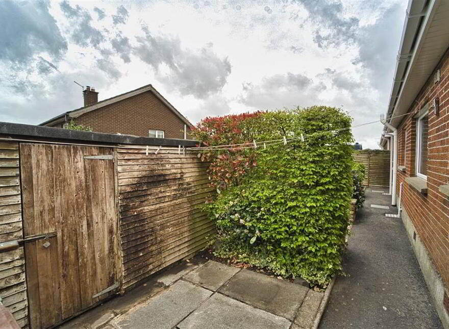 22 Adlon Park, Lisburn, BT28 2DZ
