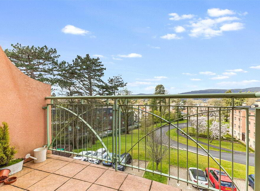 53 Danesfort, Malone Road, Belfast, BT9 5QL