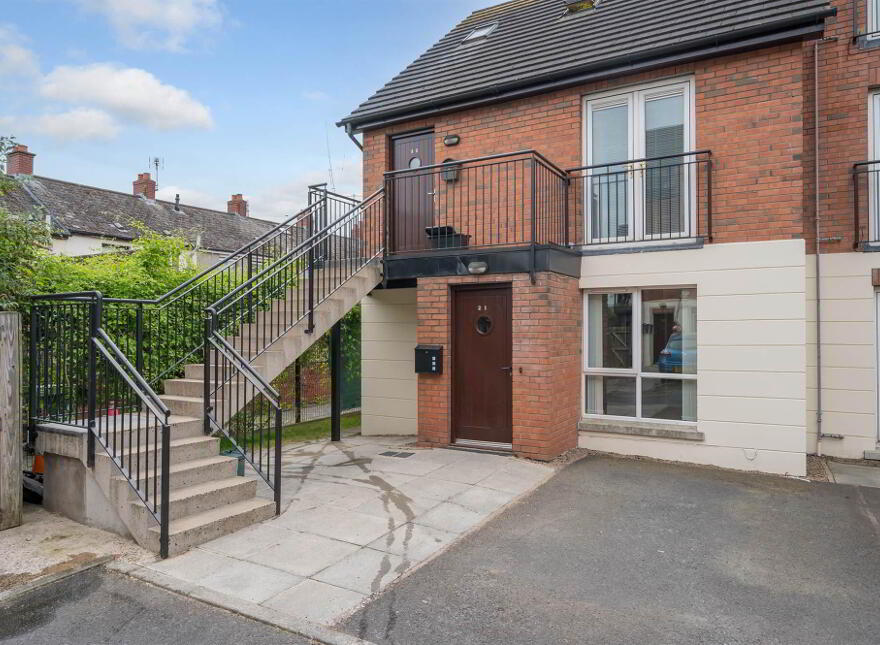 21 Maldon Court, Belfast, BT12 6GY