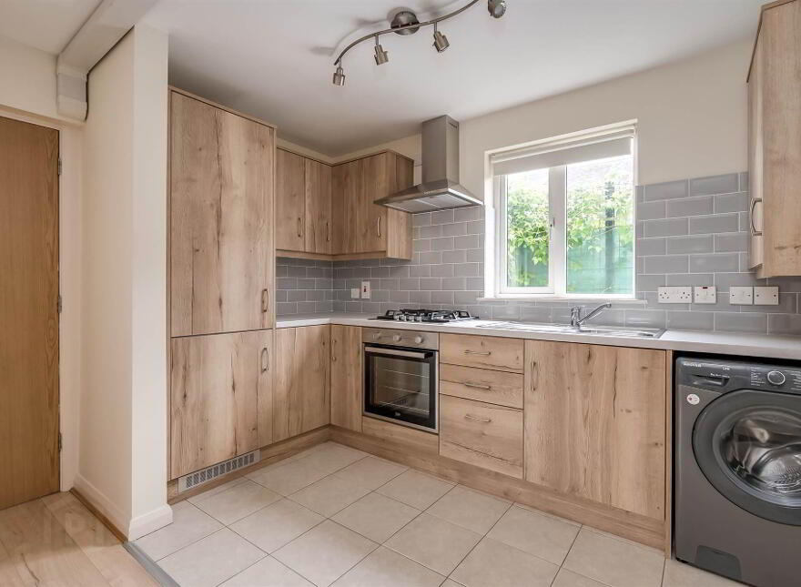 21 Maldon Court, Belfast, BT12 6GY