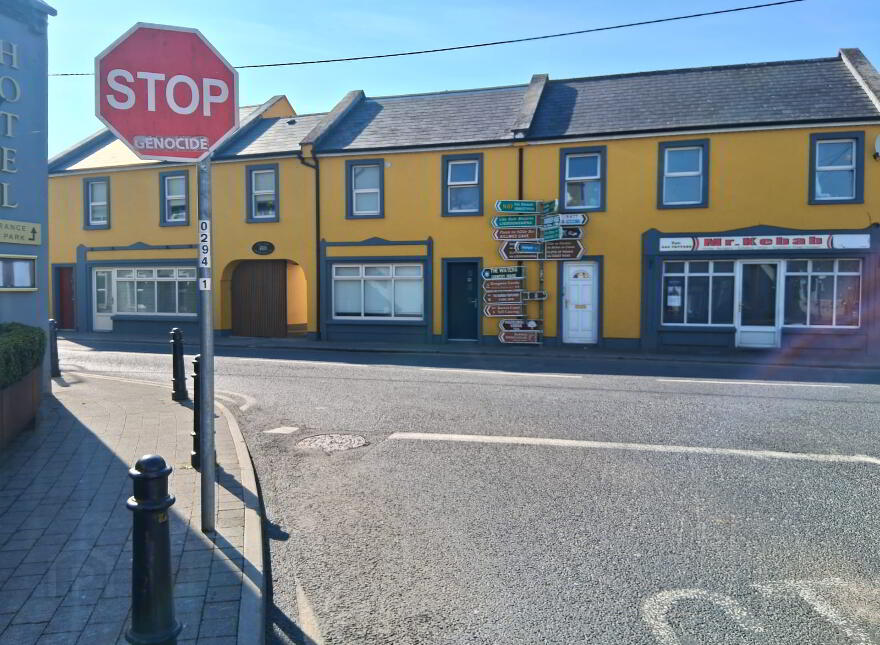 Main Street, Ballyvaughan, H91E8AF