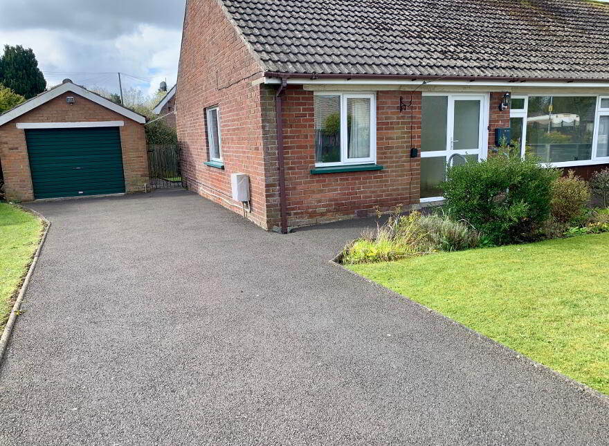 18 Carolhill Road, Glengormley, BT36 7AF