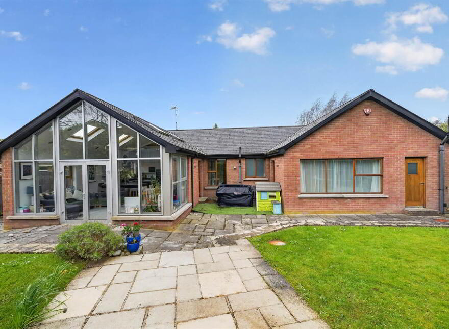18 Malone View Park, Upper Malone Road, Belfast, BT9 5PN
