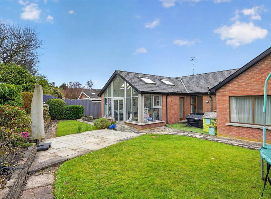 18 Malone View Park, Upper Malone Road, Belfast, BT9 5PN