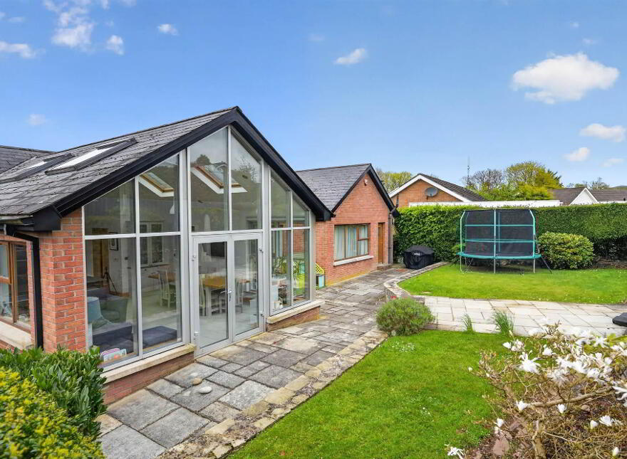 18 Malone View Park, Upper Malone Road, Belfast, BT9 5PN