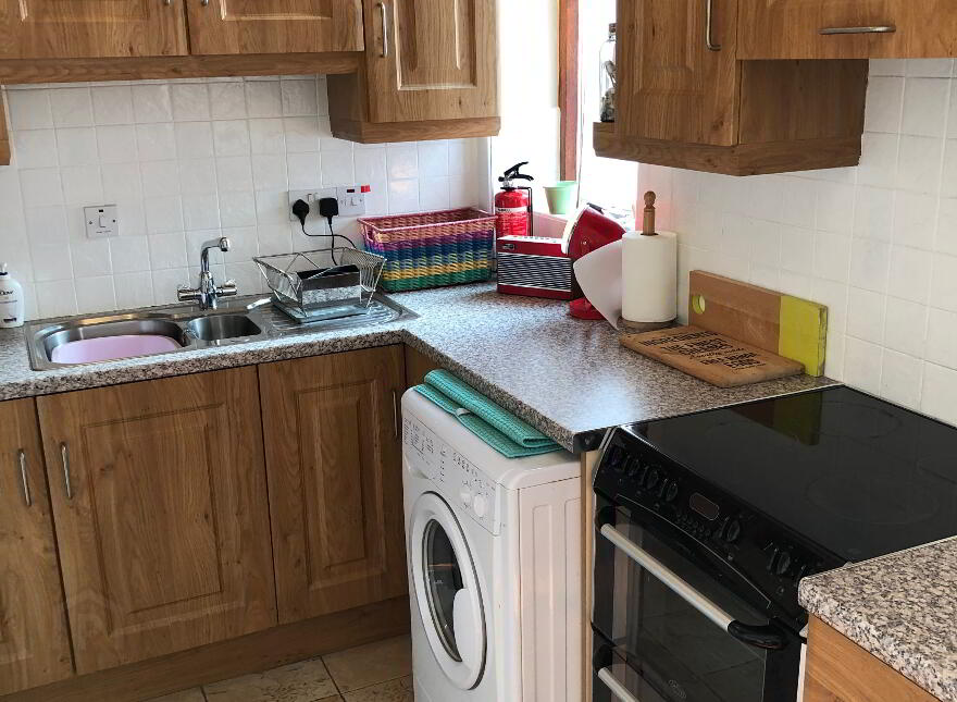 58 Crocnamack Road, Portrush, BT56 8JW