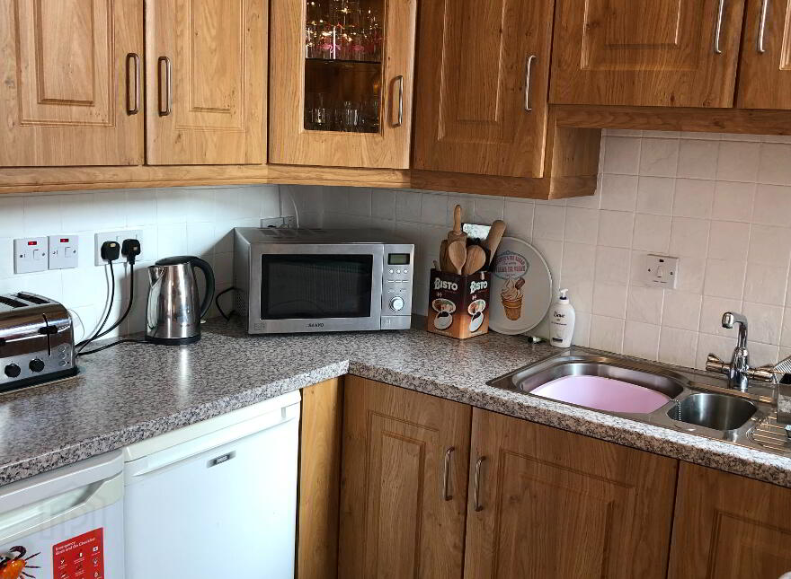 58 Crocnamack Road, Portrush, BT56 8JW