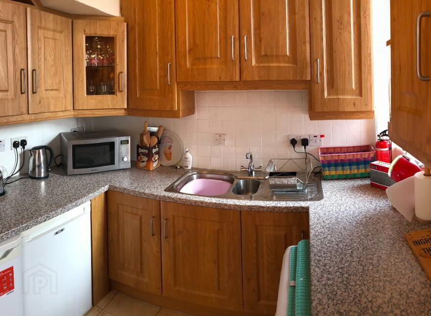58 Crocnamack Road, Portrush, BT56 8JW