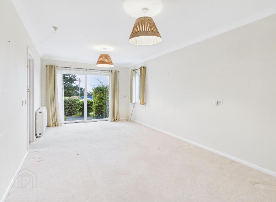 6 Lyndhurst Court, Bangor, BT19 1AP