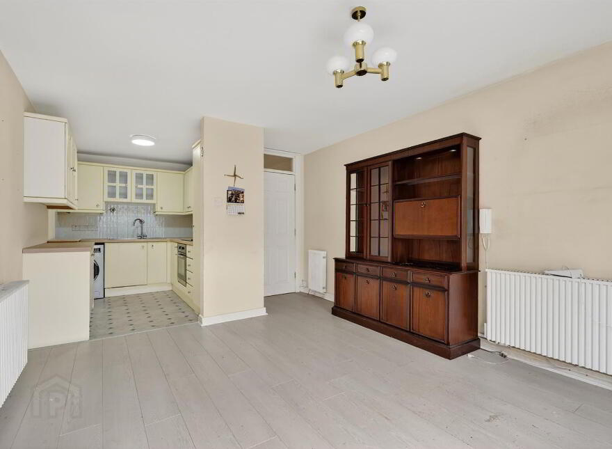 Flat 8 Sans Souci Manor, 12A Sans Souci Park, Belfast, BT9 5JZ