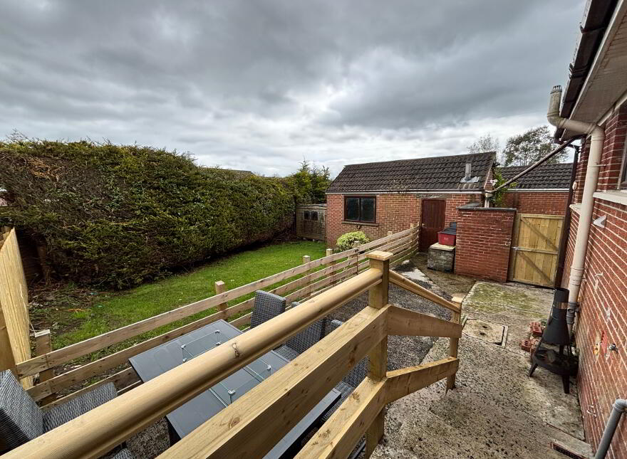 21 Prospect Gardens, Carrickfergus, BT38 8QX