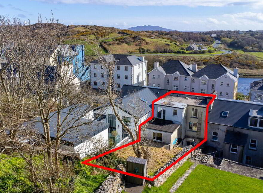 3 Seaview, Clifden, H71CK70