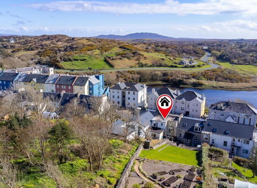3 Seaview, Clifden, H71CK70