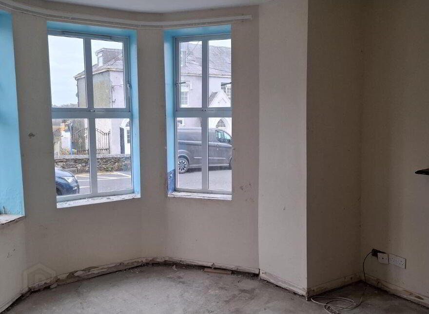3 Seaview, Clifden, H71CK70
