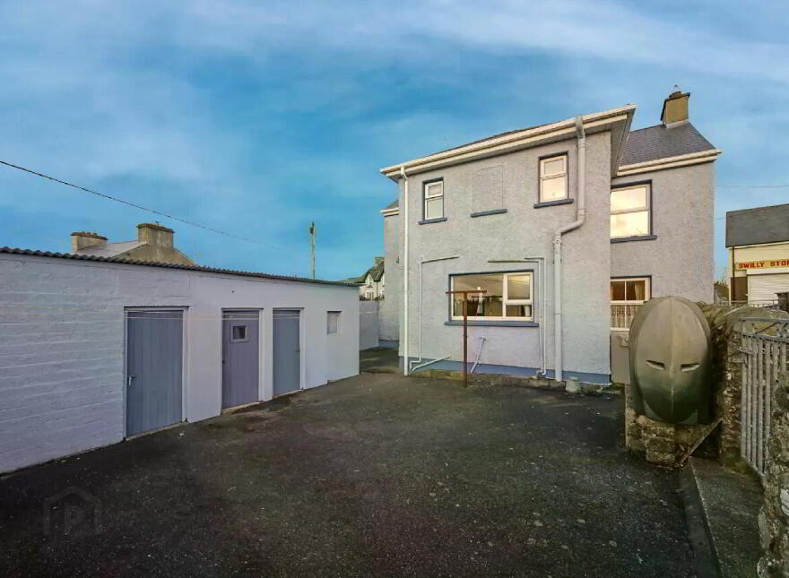 Castle Street, Ramelton, F92V4X9