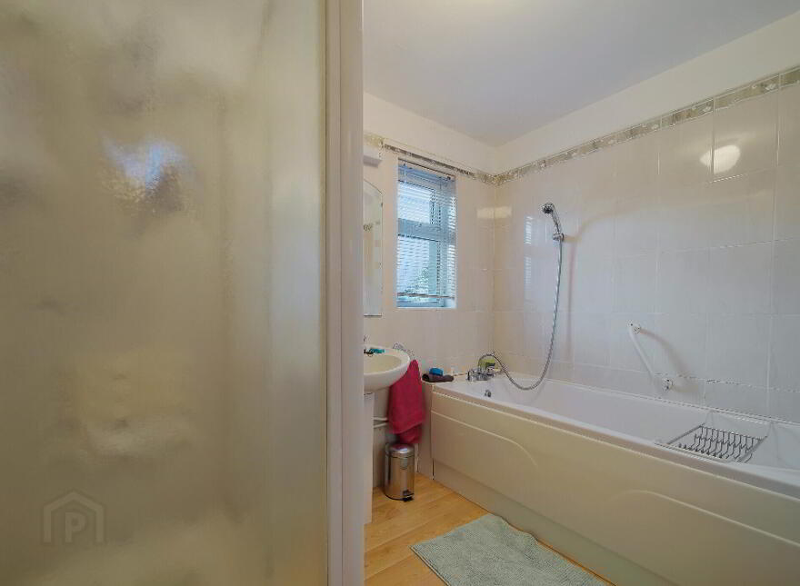 Castle Street, Ramelton, F92V4X9