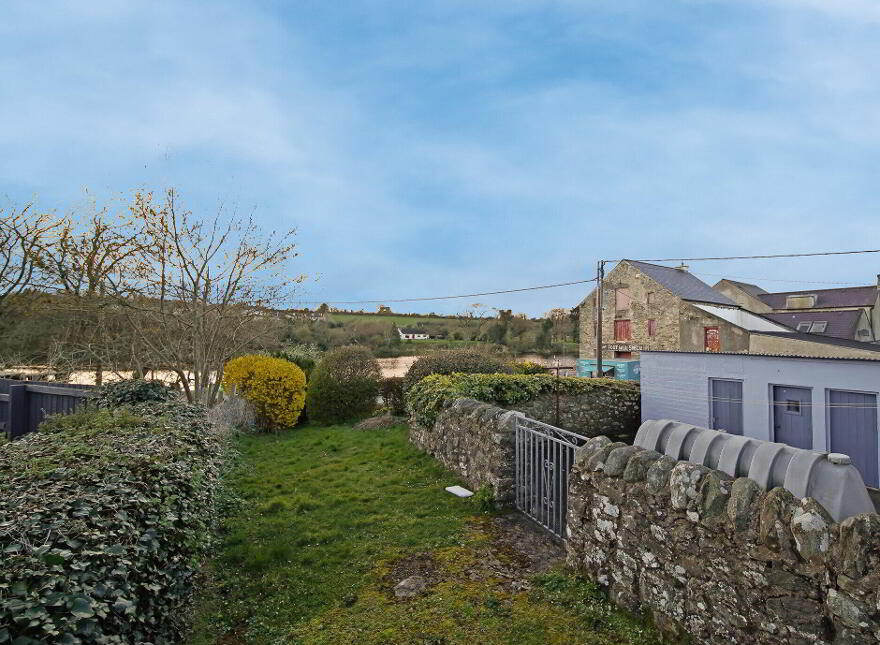 Castle Street, Ramelton, F92V4X9
