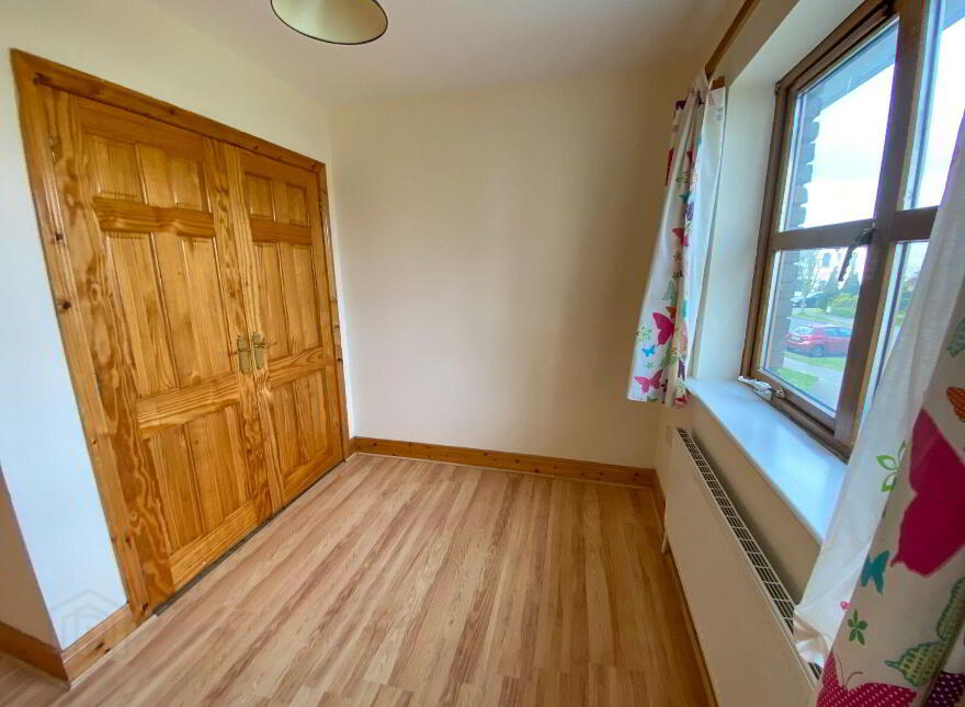 24 Mostrim Oaks, Mostrim, N39VY88