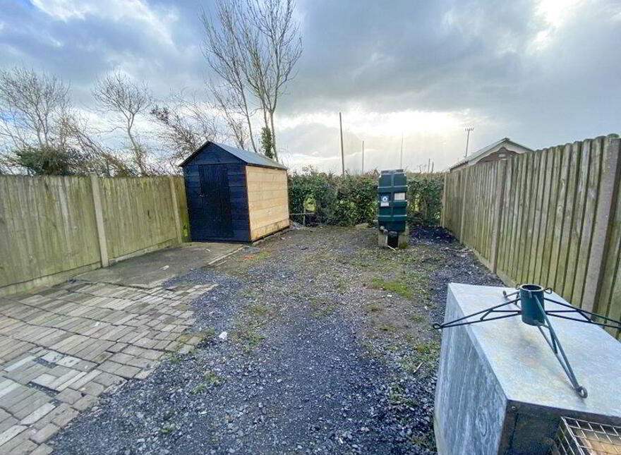 24 Mostrim Oaks, Mostrim, N39VY88