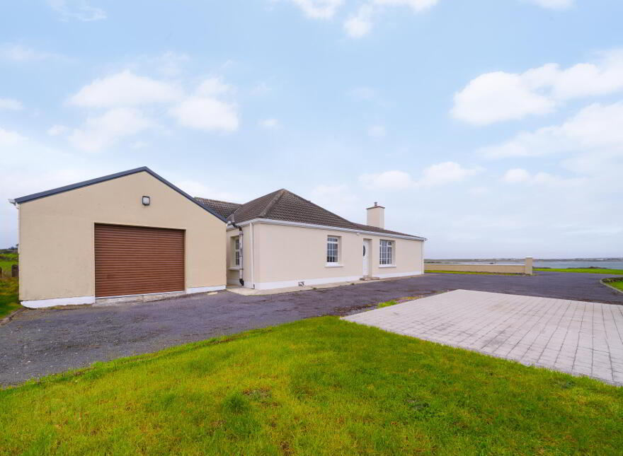 Elly, Clogher, Clogher, F26X2H7