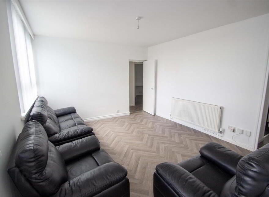 107B Shaws Road, Belfast, BT11 9PS