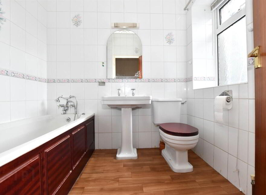 15 East Street, Newtownards, BT23 4EN