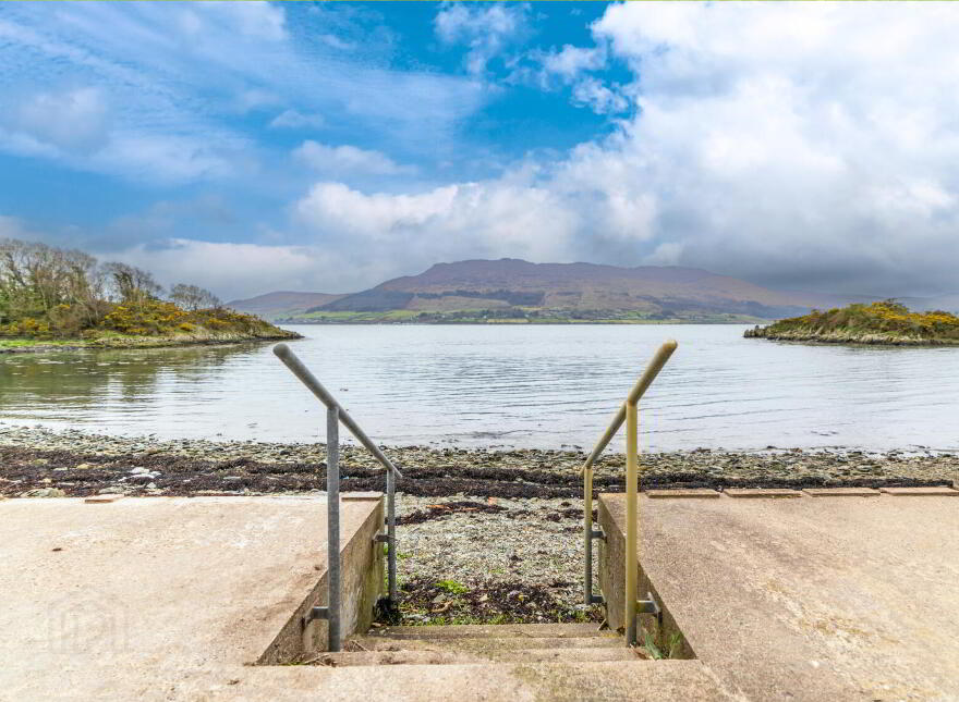 The Cove, 89 Killowen Road, Rostrevor, Newry, BT34 3AE
