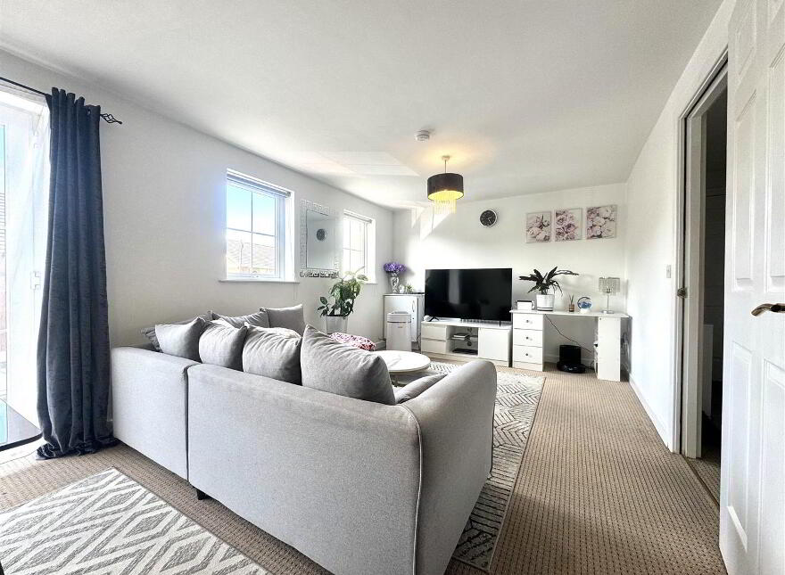 Apt 4, Exchange Court, Pound Street, Newtownards, BT23 4UZ