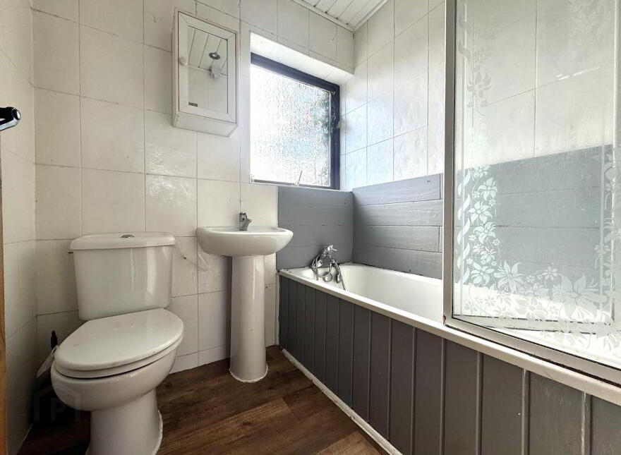 15 Abbeydale Park, Newtownards, BT23 8RE