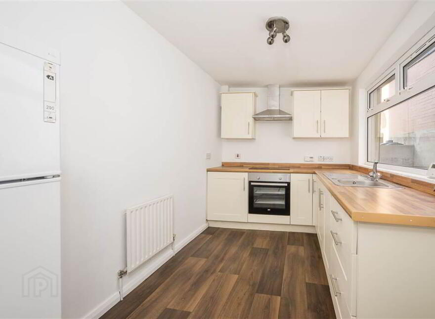 22 Tates Avenue, Belfast, Belfast, BT9 7BY