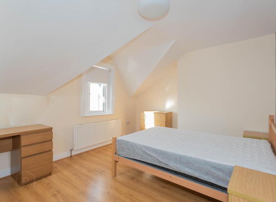 126a University Avenue, Belfast, BT7 1GZ