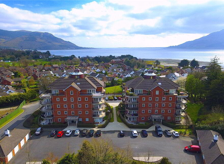 32 Seafields Court, Warrenpoint, Newry, BT34 3XB
