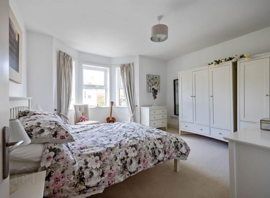 17C Church Road, Helens Bay, BT19 1TP