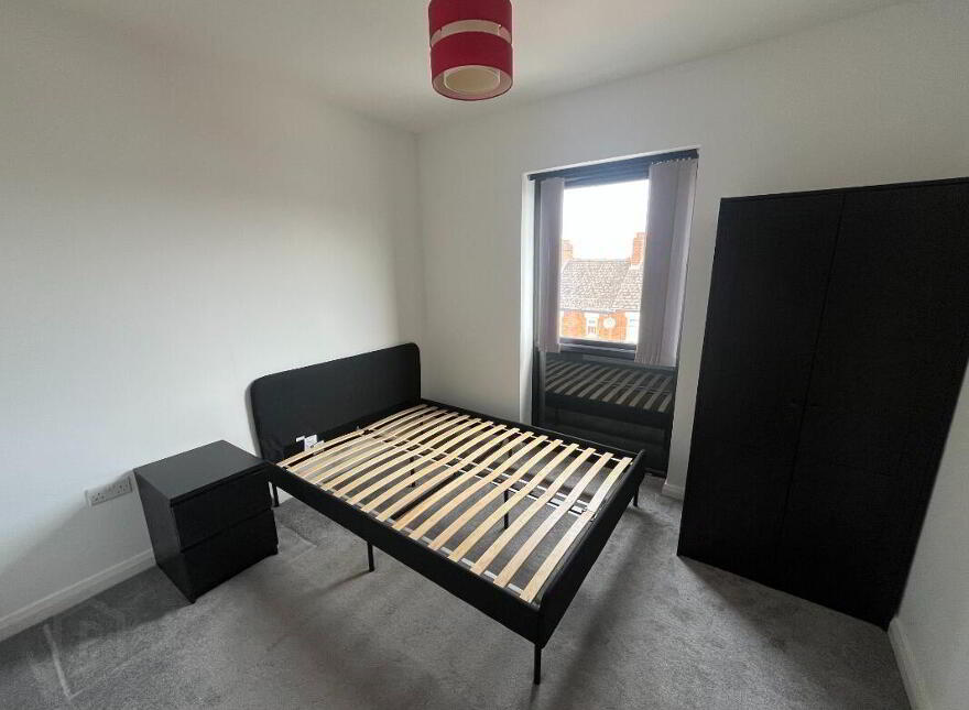 Apt 3, 94 Sunnyside Street, Belfast, BT7 3EG