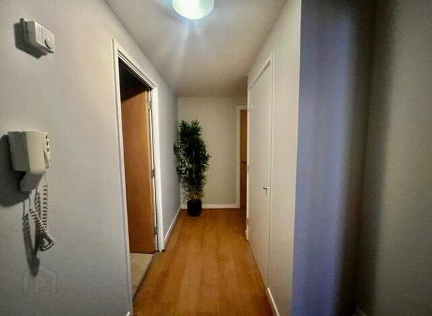 Apartment 6 17 Queens Square, Belfast, BT1 3FF