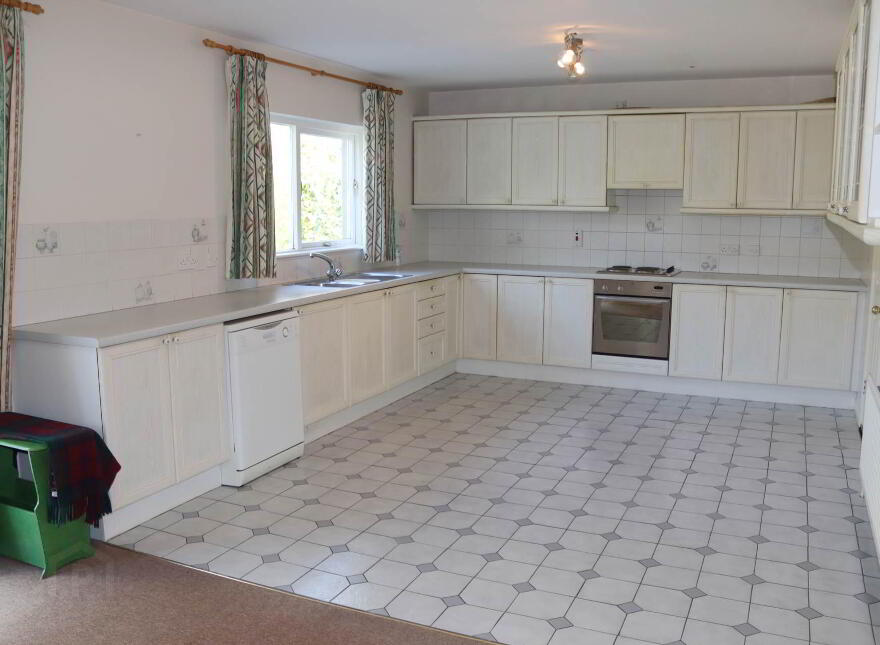 20 Rathlin Avenue, Ballycastle, BT54 6DQ