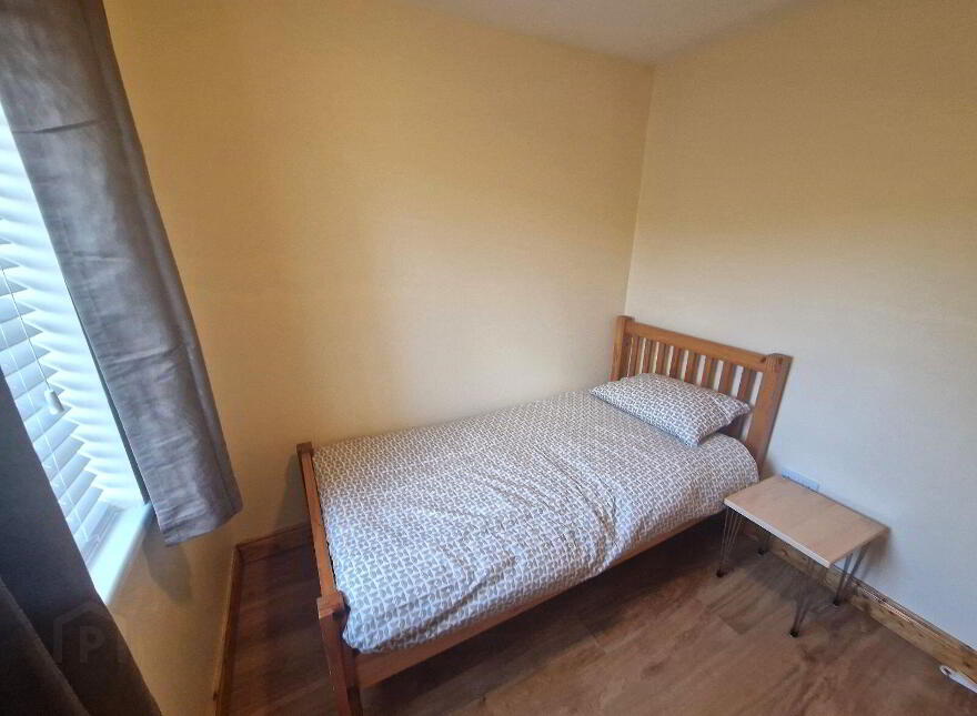 Chapel Road, Brinlack, F92R120