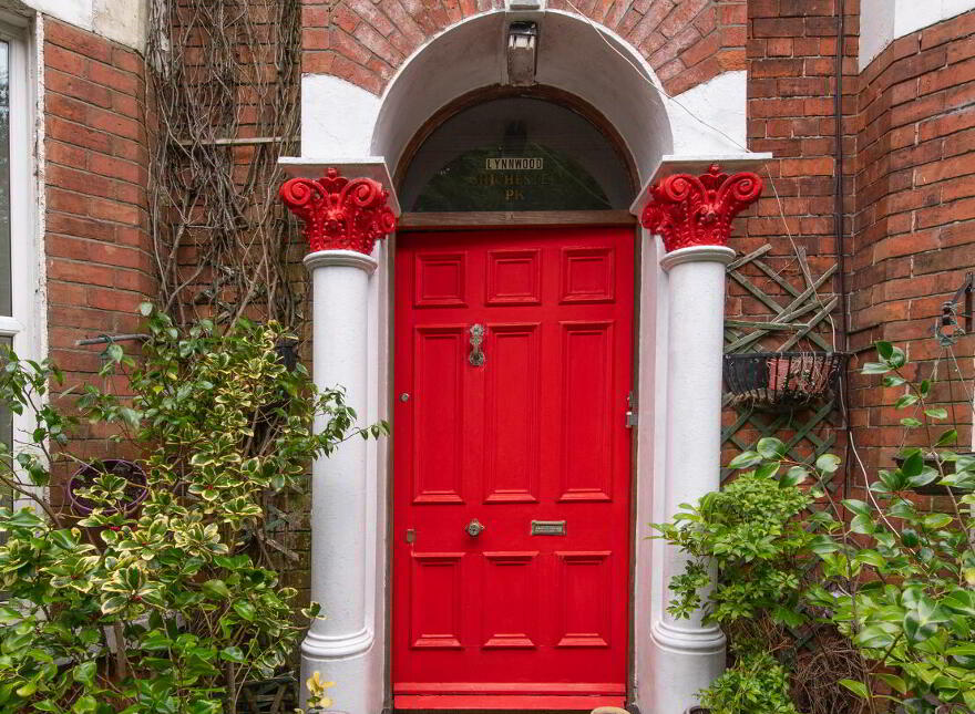 Lynnwood, Chichester Park Central, Belfast, BT15 5DT