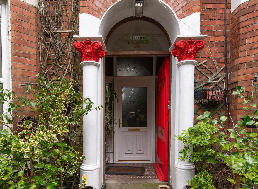 Lynnwood, Chichester Park Central, Belfast, BT15 5DT