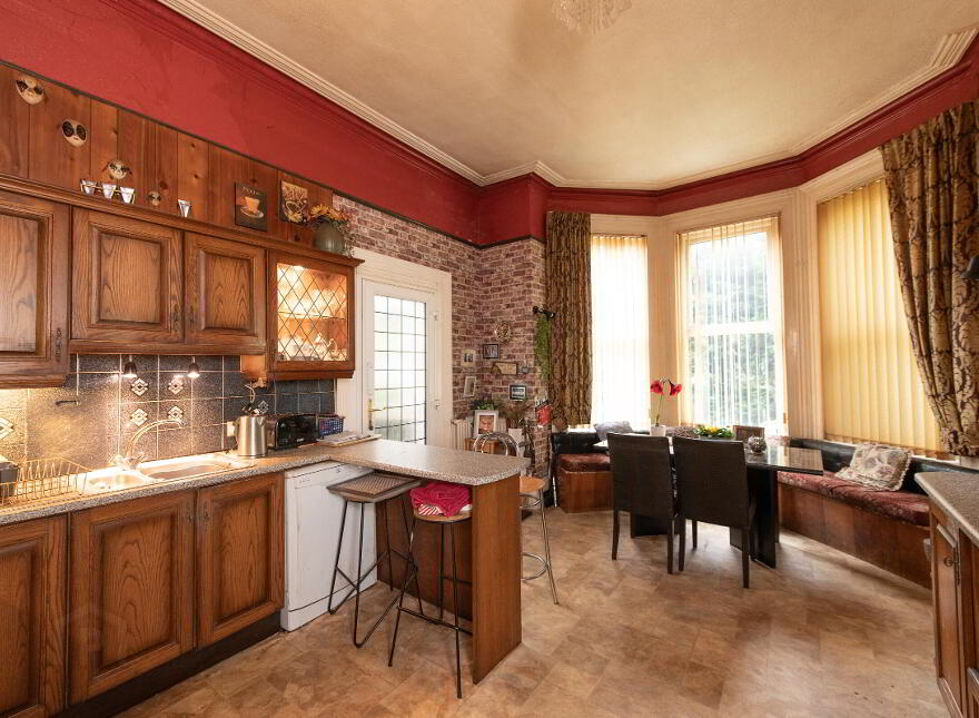 Lynnwood, Chichester Park Central, Belfast, BT15 5DT