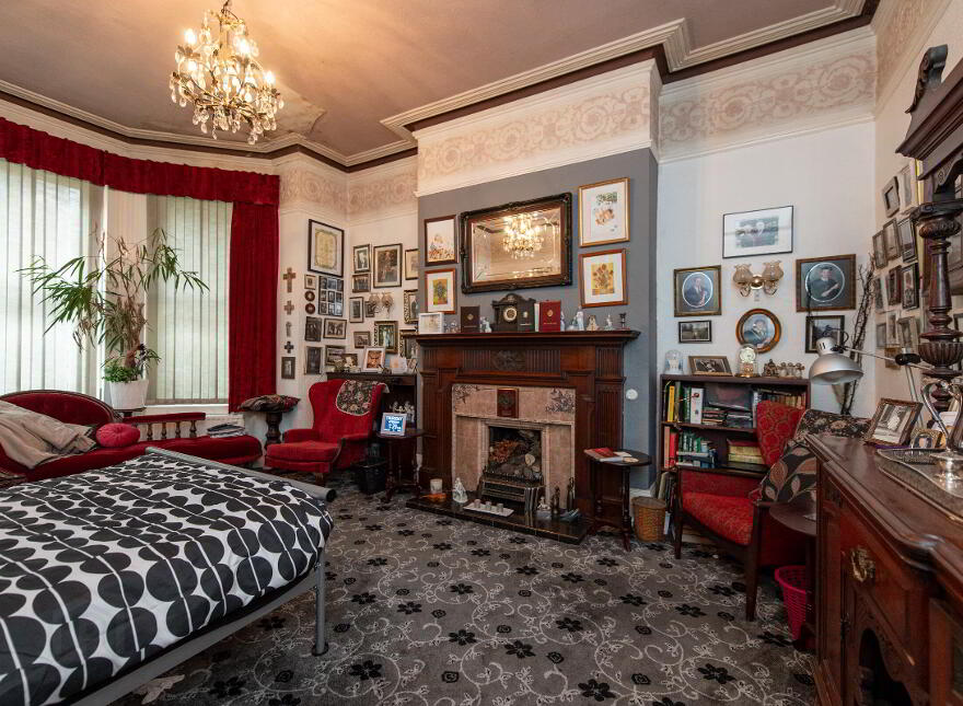 Lynnwood, Chichester Park Central, Belfast, BT15 5DT