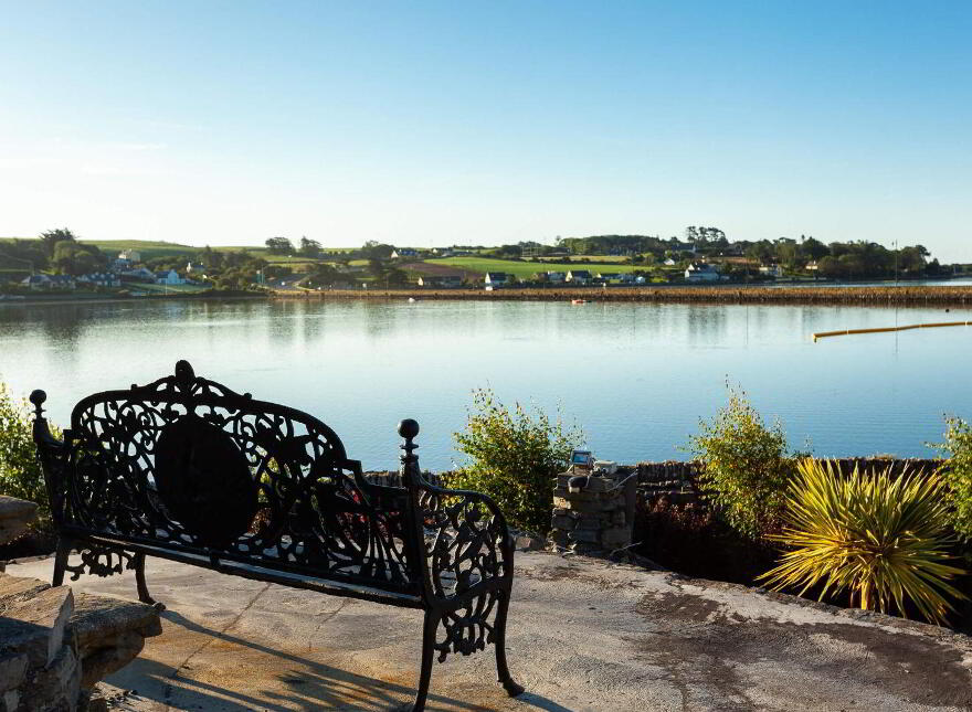 Sunny Rock, Church Road, Rosscarbery, P85PX26