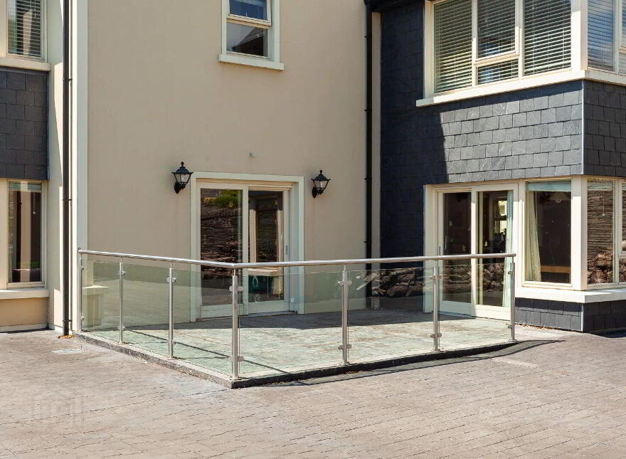 Sunny Rock, Church Road, Rosscarbery, P85PX26