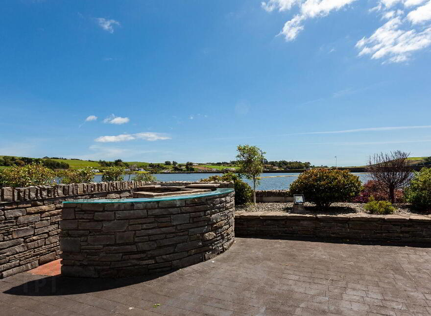 Sunny Rock, Church Road, Rosscarbery, P85PX26